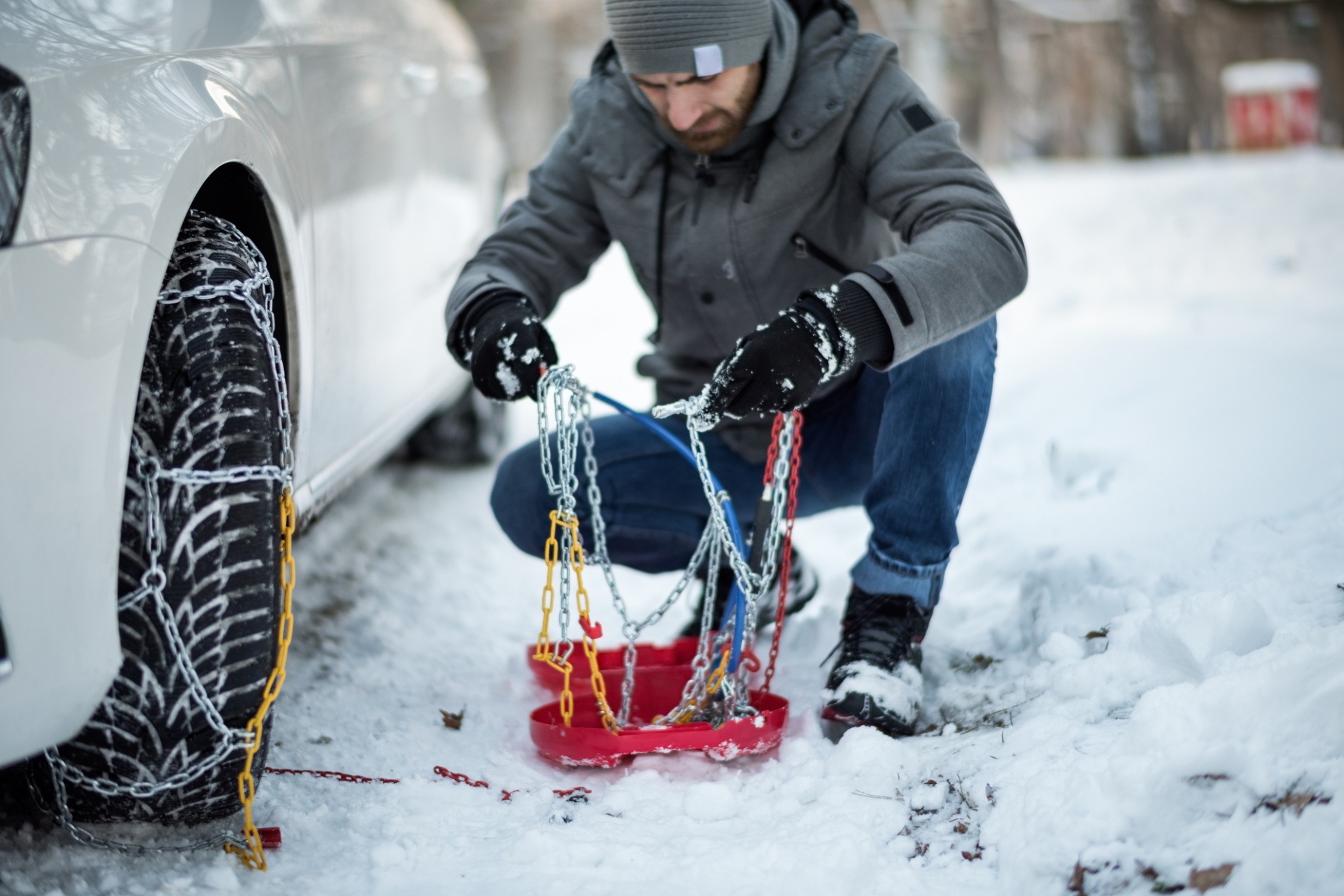 Pneu neige, chaines, chaussettes … Que choisir ?