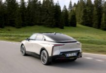 Electrique. DS Automobile N°8 : un numéro de prestige